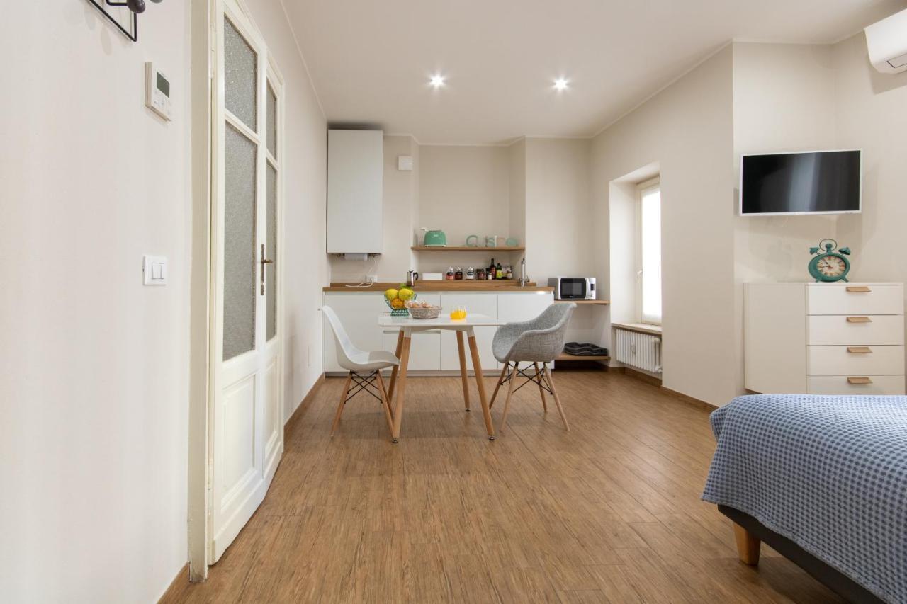 ורבאניה Aqualago Casa Vacanze Apartment C מראה חיצוני תמונה